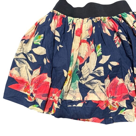 Abercrombie & Fitch Floral Mini Skirt – Size Large - Picture 2 of 5